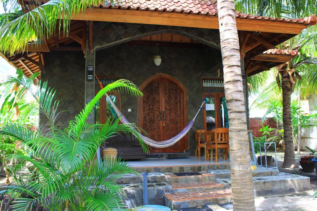 Rust Mimpi Manis Gili Meno