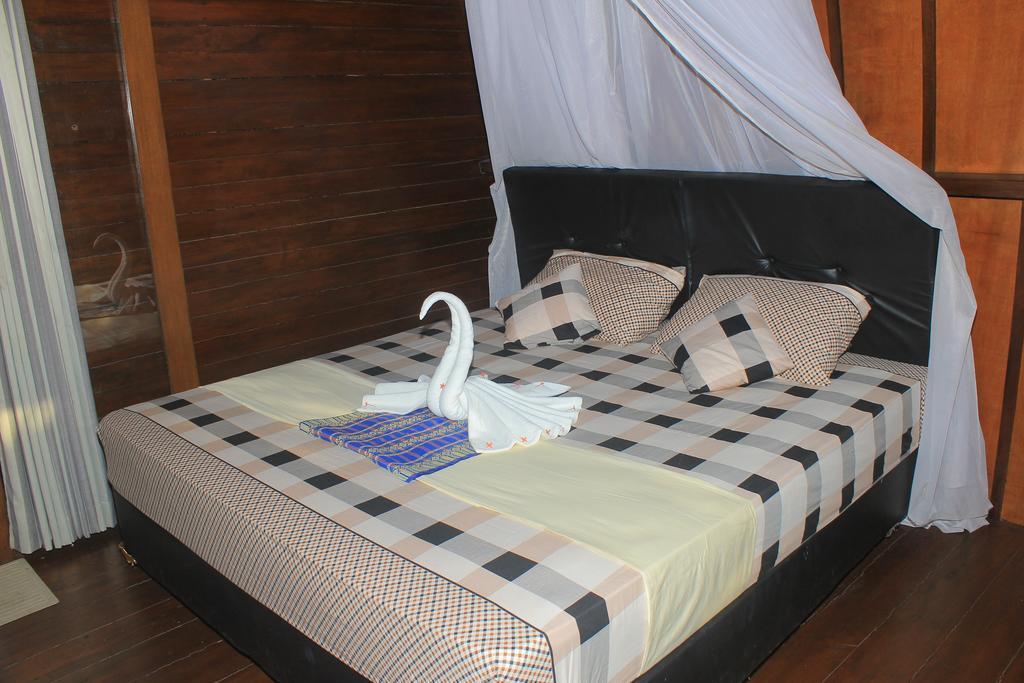 Hotel Bronze Gili Meno